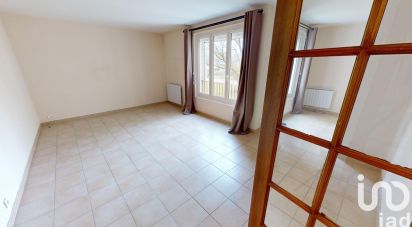 Apartment 5 rooms of 100 m² in Saint-Mammès (77670)