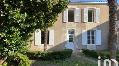 Town house 7 rooms of 169 m² in Luçon (85400)