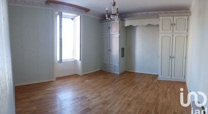 Town house 8 rooms of 110 m² in Bressuire (79300)