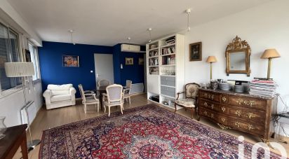 Apartment 3 rooms of 98 m² in La Rochelle (17000)