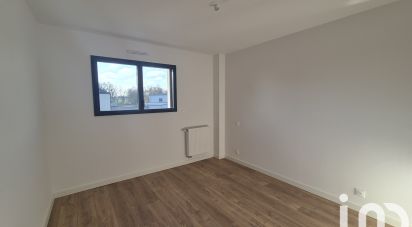 House 4 rooms of 106 m² in Tréveneuc (22410)