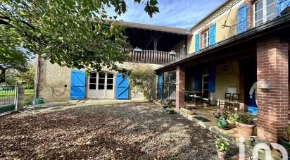 Country home 13 rooms of 398 m² in Saint-Martin (32300)