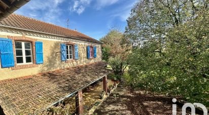 Country home 13 rooms of 398 m² in Saint-Martin (32300)