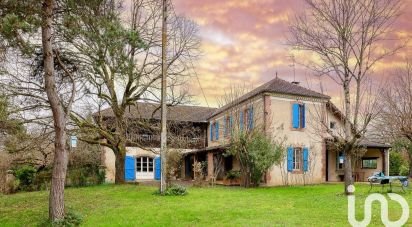 Country home 13 rooms of 398 m² in Saint-Martin (32300)