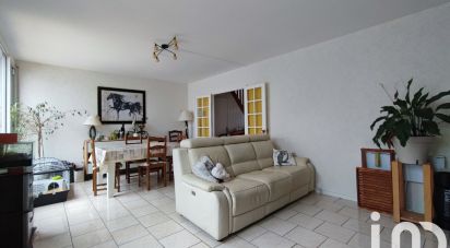 Maison 7 pièces de 106 m² à Chars (95750)