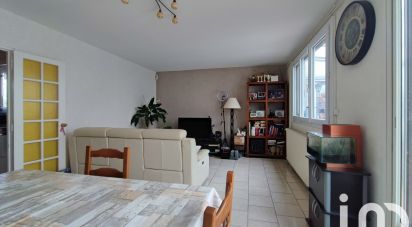 Maison 6 pièces de 121 m² à Chars (95750)