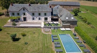 Maison 19 pièces de 820 m² à Lacapelle-Pinet (81340)