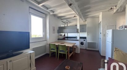 Apartment 3 rooms of 49 m² in Port-la-Nouvelle (11210)