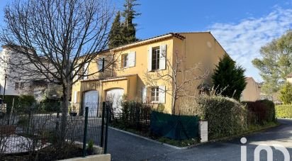 House 4 rooms of 90 m² in Gréoux-les-Bains (04800)