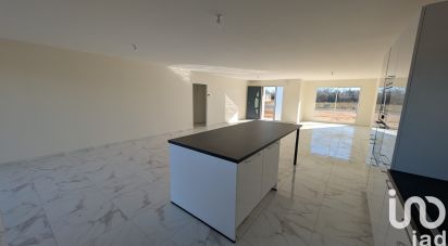 House 4 rooms of 142 m² in La Châtre (36400)