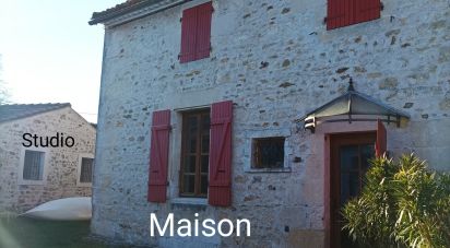 Country house 6 rooms of 133 m² in Corme-Royal (17600)