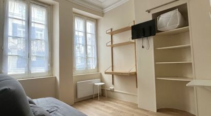 Studio 1 room of 13 m² in Fontainebleau (77300)