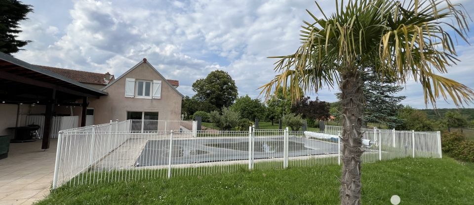 Longère 5 pièces de 170 m² à Serbannes (03700)