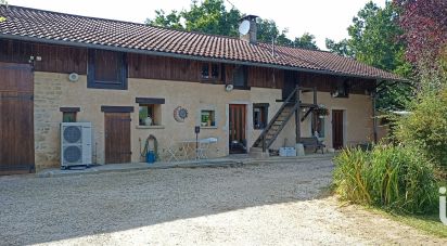 House 8 rooms of 210 m² in Romenay (71470)