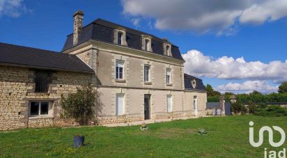 Maison 5 pièces de 178 m² à Angliers (86330)