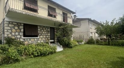 Traditional house 7 rooms of 158 m² in Brive-la-Gaillarde (19100)