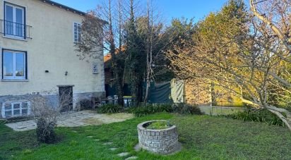 House 4 rooms of 75 m² in Villeneuve-le-Roi (94290)