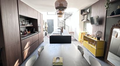 Maison d’architecte 5 pièces de 138 m² à Nantes (44000)