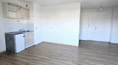 Apartment 1 room of 35 m² in Marseille (13015)