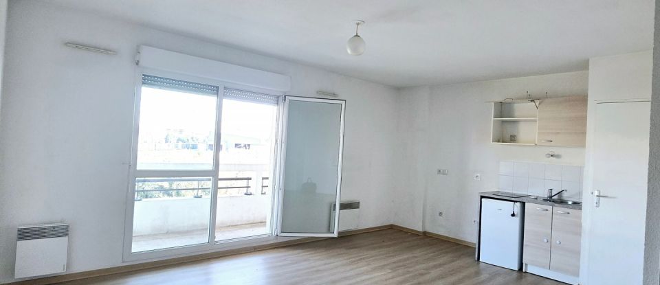 Appartement 1 pièce de 35 m² à Marseille (13015)