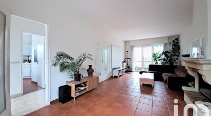 House 8 rooms of 180 m² in Cachan (94230)