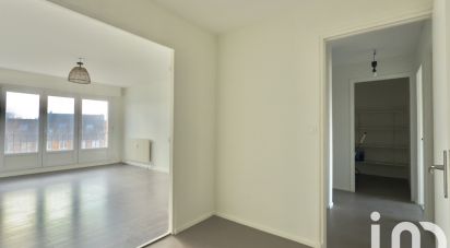 Apartment 3 rooms of 77 m² in Roubaix (59100)