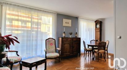 Appartement 3 pièces de 66 m² à Paris (75012)