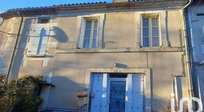 Traditional house 4 rooms of 101 m² in Montmoreau-Saint-Cybard (16190)