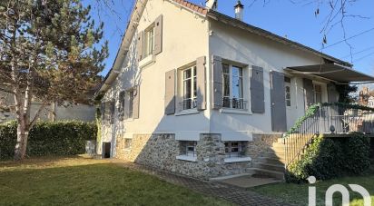 Traditional house 7 rooms of 160 m² in Soisy-sur-Seine (91450)