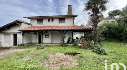 House 6 rooms of 131 m² in Anglet (64600)