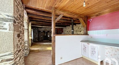 Country home 4 rooms of 82 m² in Chamboulive (19450)