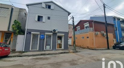 Immeuble de 200 m² à Sainte-Anne (97180)