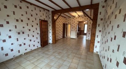 House 3 rooms of 102 m² in Saint-Quentin (02100)