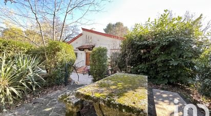 Traditional house 5 rooms of 147 m² in Roquefort-les-Pins (06330)