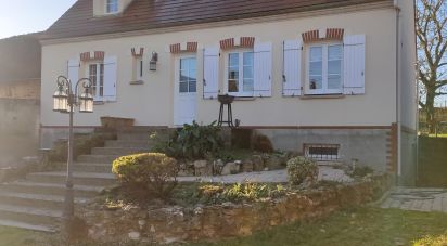 House 6 rooms of 140 m² in Saint-Remy-en-l'Eau (60130)