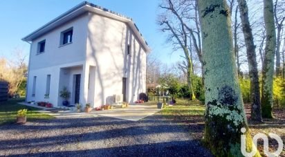 House 5 rooms of 116 m² in Blanquefort (33290)