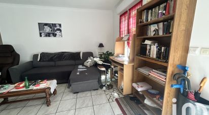 House 4 rooms of 87 m² in Saint-Martin-de-Brômes (04800)