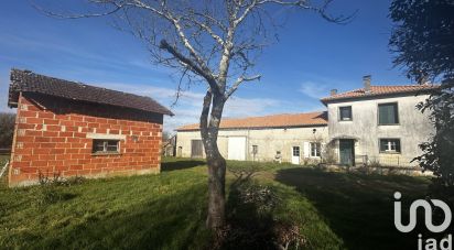 Ferme 3 pièces de 145 m² à Saint-Laurent-de-Céris (16450)