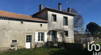 Ferme 3 pièces de 145 m² à Saint-Laurent-de-Céris (16450)