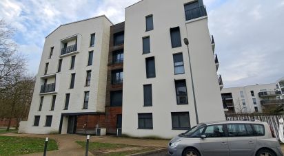 Apartment 4 rooms of 77 m² in Cergy (95000)