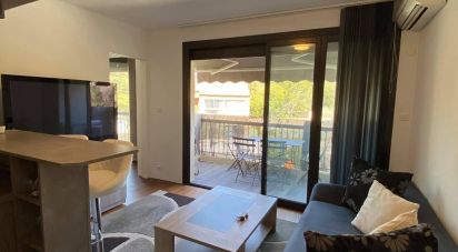 Apartment 2 rooms of 30 m² in Saint-Cyr-sur-Mer (83270)