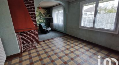 House 4 rooms of 90 m² in Dollon (72390)