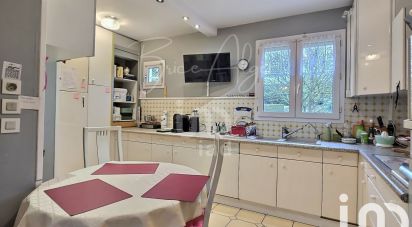 House 7 rooms of 176 m² in Claye-Souilly (77410)