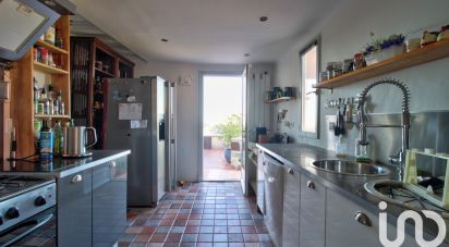 Village house 5 rooms of 147 m² in Évenos (83330)