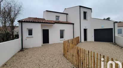 House 5 rooms of 98 m² in Saint-Gilles-Croix-de-Vie (85800)