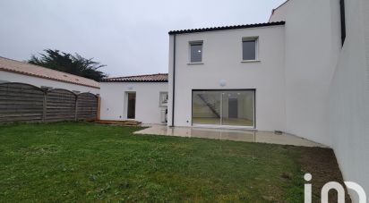 Traditional house 5 rooms of 112 m² in Saint-Gilles-Croix-de-Vie (85800)