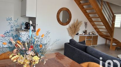 Traditional house 4 rooms of 83 m² in Ferrières (17170)