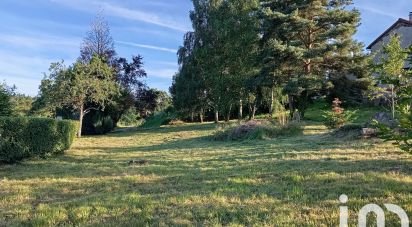 Land of 713 m² in Saint-Maurice-de-Lignon (43200)