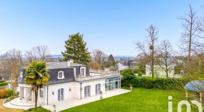 Mansion 9 rooms of 222 m² in Noisy-le-Grand (93160)