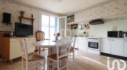 Maison 7 pièces de 177 m² à Saint-Affrique (12400)